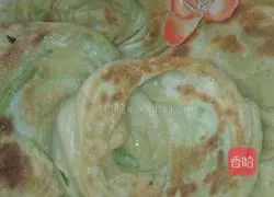 Illustration of how to make scallion pancakes 14