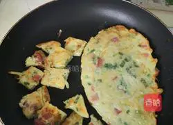 Illustration of how to make pan-fried potato shreds 3