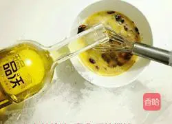 Illustration of how to make bear brown sugar pancakes 3