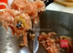 Illustration of how to make homemade Hakka meatloaf 1