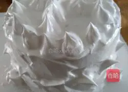 Strawberry Cream Cake Recipe Illustration 7