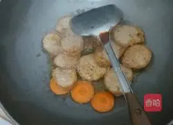 Illustration of how to make fried meat patties 6