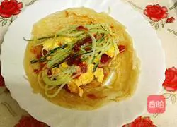 Illustration of how to make cucumber and egg hand cakes 7