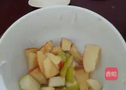 Illustration of how to make fruit hand cakes 2