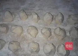 Leek and Squid Pie Recipe Illustration 8