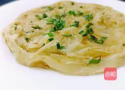 Illustration of how to make green onion hand cakes 8