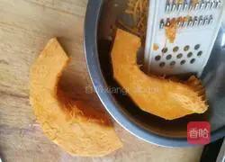 How to make pumpkin silk egg cake Illustration 1
