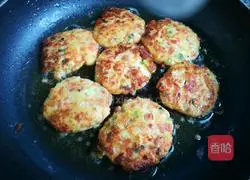 Illustration of how to make potato pancakes 5