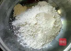 Illustration of how to roll meatloaf 9