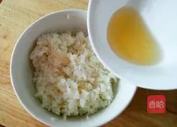 Illustration of how to make homemade kimbap 3