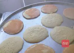 Illustration of how to make fried corn tortillas 3