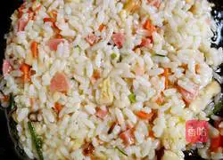 Illustration of how to make rice and egg pancakes 5