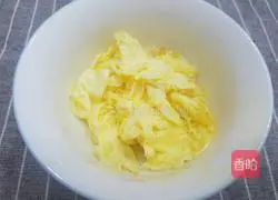 Illustration of how to make fried pancakes 5