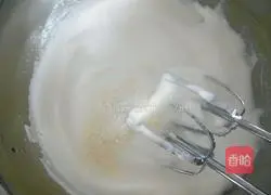 Illustration of how to make chiffon cake 14