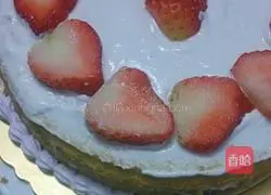 Strawberry Cream Cake Recipe Illustration 13
