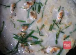 Illustration of how to make razor clam pancakes 6