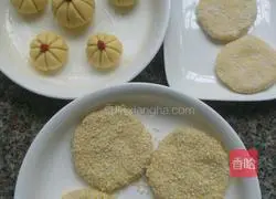 Pumpkin Pie Recipe Illustration 10