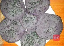 Purple sweet potato, egg and sesame cake recipe 5