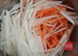 Illustration of how to make shredded radish cake 2