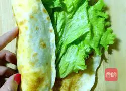 Illustration of how to make egg-filled pancakes 18