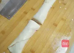 Illustration of how to make green onion cake 6