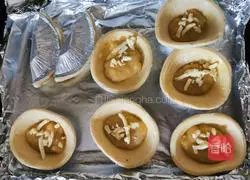 Lazy Man's Banana Cake Recipe Illustration 7