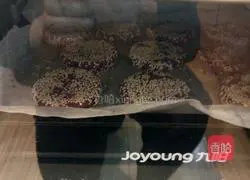 Illustration of making soy milk, purple sweet potato and sesame cake 10