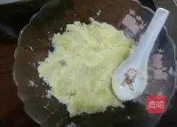Illustration of how to make potato cakes 2