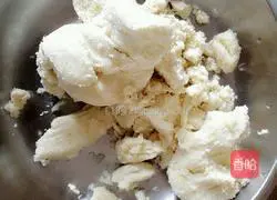 Illustration of how to make bean dregs pancakes 1