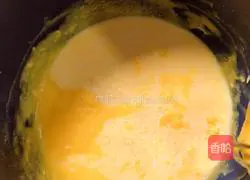 Illustration of how to make dragon fruit souffle waffles 4