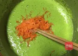 Illustration of how to make spinach egg pancake 5
