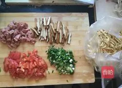 Illustration of how to make Mumubai braised cake 1