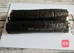 Illustration of how to make caviar sushi 7