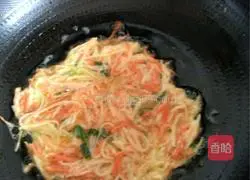 Golden Earth-Egg Potato Pancake Recipe Illustration 3