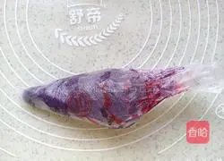 Illustration of how to make purple sweet potato cake 7