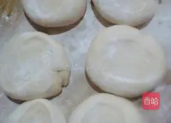 Illustration of how to make egg pancakes 4