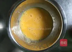 Illustration of how to make meat floss and green onion cake rolls 4