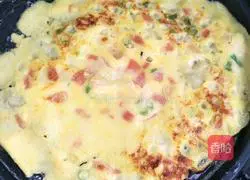 Illustration of how to make egg pancakes 8