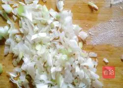 Home-style scallion pancake recipe 2