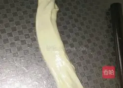 Illustration of how to make scallion pancakes 8