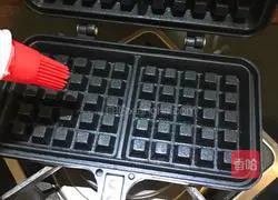 Illustration of how to make matcha waffles 5