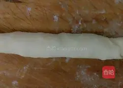 Illustration of how to make green onion cake 4