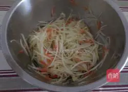 Zucchini pancakes Practice illustration 2