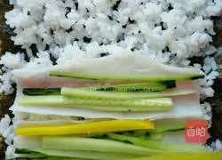 Illustration of how a country cook learns to make sushi 11