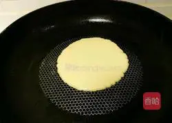 Illustration of how to make pine nut milk-flavored corn cakes 11