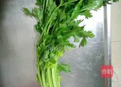 Illustration of how to make mountain celery anti-hypertensive cake 1