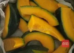 Illustration of how to make homemade pumpkin cake 2