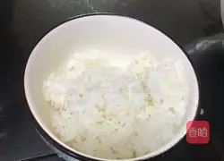 Illustration of how to make egg rice cake 1