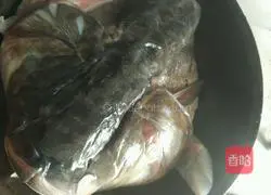 Illustration of how to make fish head cakes 2