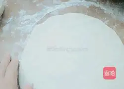 Illustration of how to make triangular pancakes 4